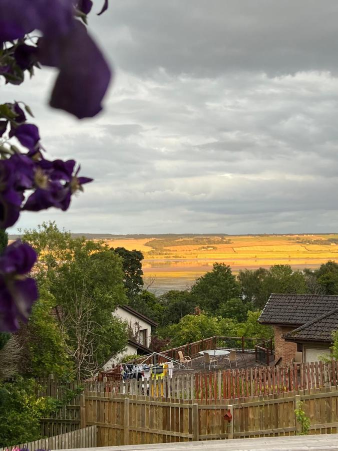 Апартаменты Black Isle View Дингуолл Экстерьер фото