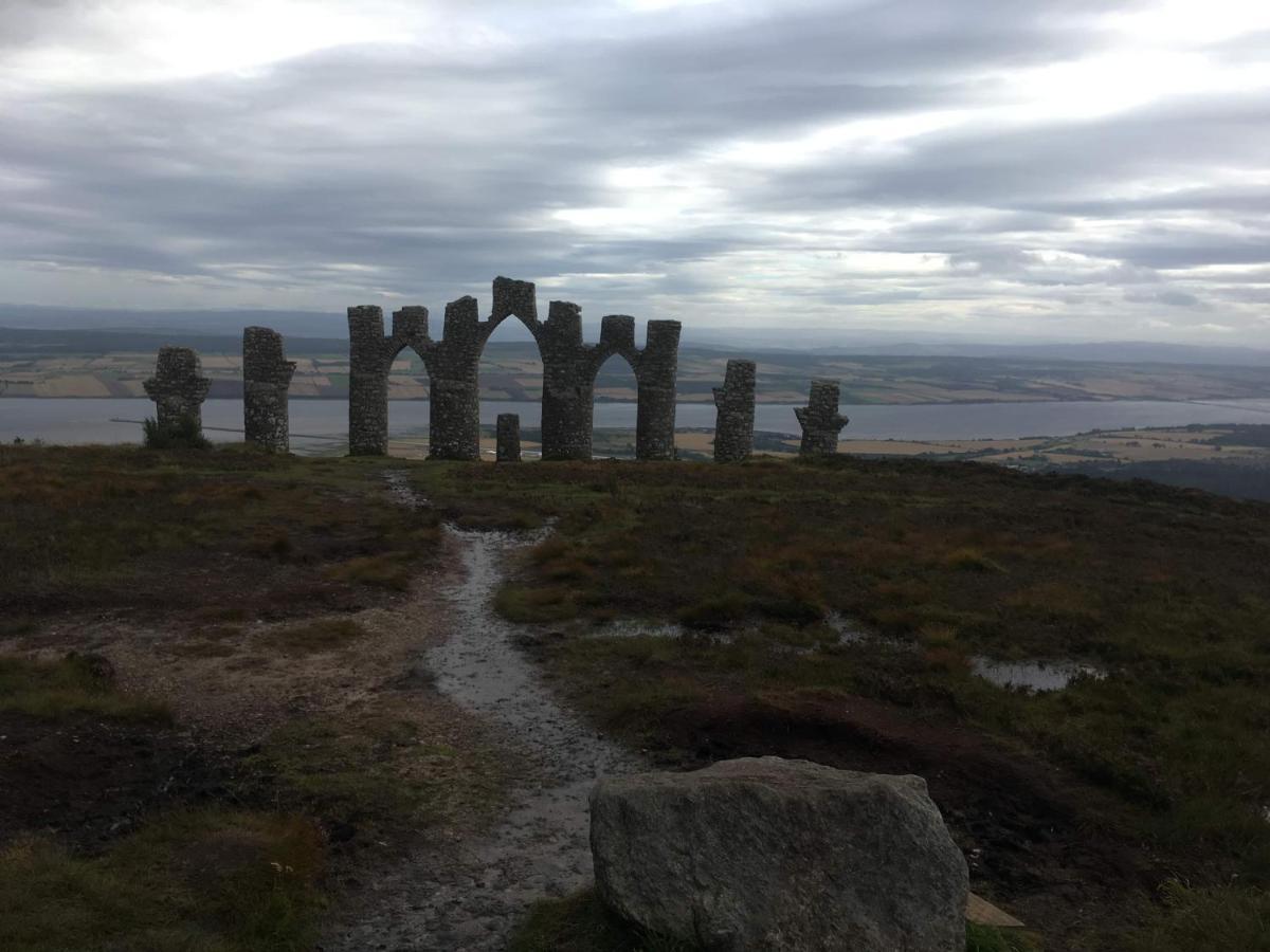 Апартаменты Black Isle View Дингуолл Экстерьер фото